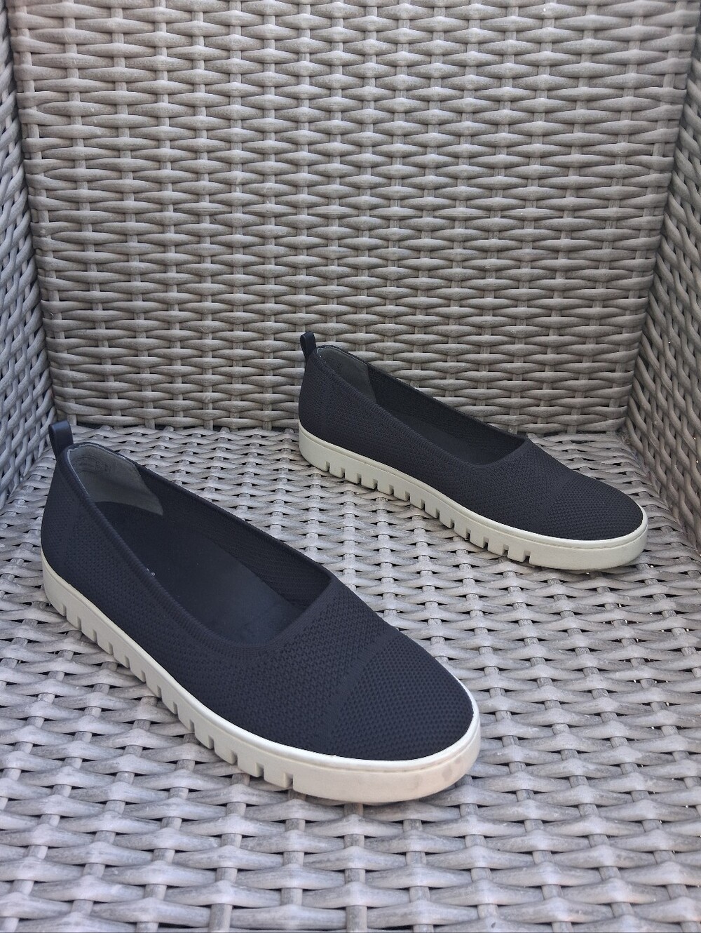 Vionic Uptown Skimmer Knit Slip-On Knit Sneakers for Women - Black